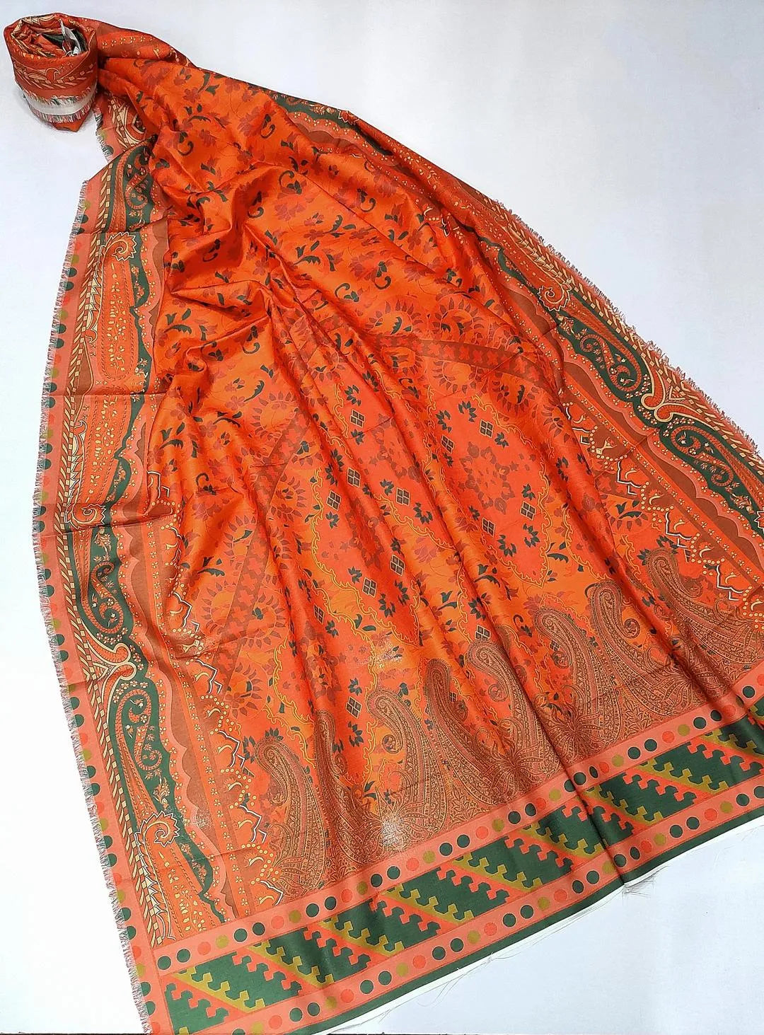 Premium Unstitched Green Embroidered Lawn 3Pcs Set for Women