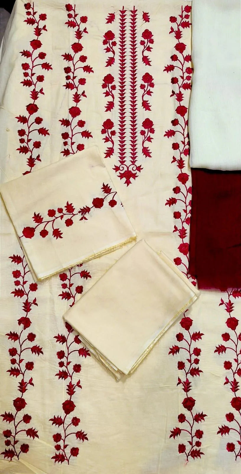 Premium Ivory Unstitched Embroidered Lawn 3Pcs Set